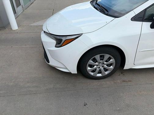 Ice Cap 2023 Toyota Corolla Hybrid LE
