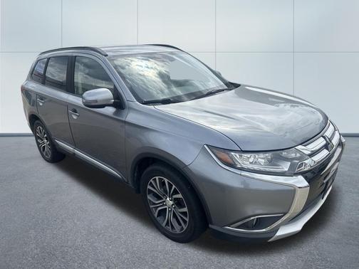Mercury Gray Metallic 2016 Mitsubishi Outlander SEL