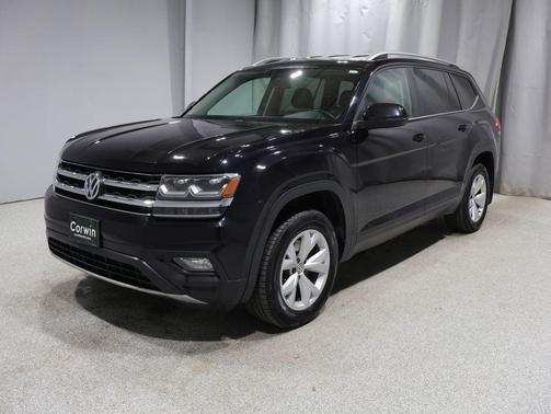 Deep Black Pearl 2018 Volkswagen Atlas 3.6L SE