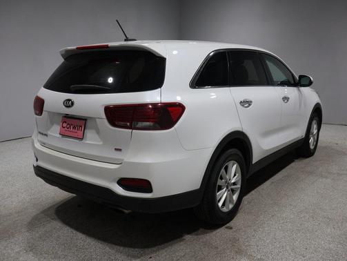2020 Kia Sorento LX