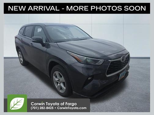 Magnetic Gray Metallic 2023 Toyota Highlander LE