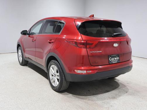 Hyper Red 2019 Kia Sportage LX