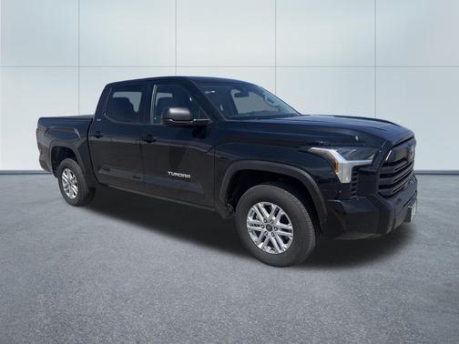 Midnight Black Metallic 2024 Toyota Tundra SR5