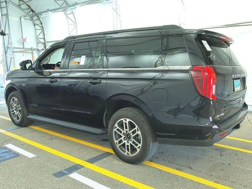 2025 Ford Expedition Max Active 4x4