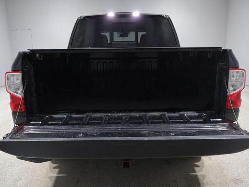 2019 Nissan Titan SV
