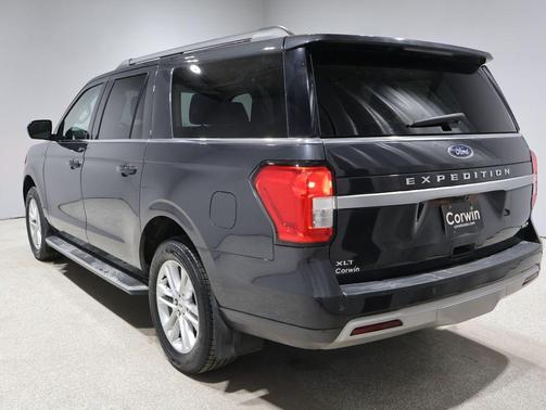 2022 Ford Expedition Max XLT
