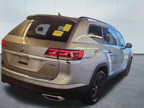 Pyrite Silver Metallic 2022 Volkswagen Atlas 3.6L SE w/Technology