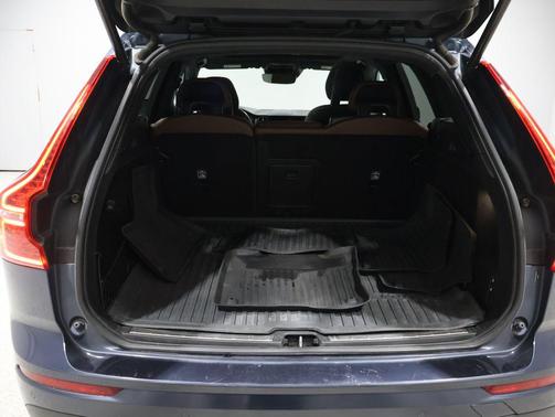 2018 Volvo XC60 T5 Momentum