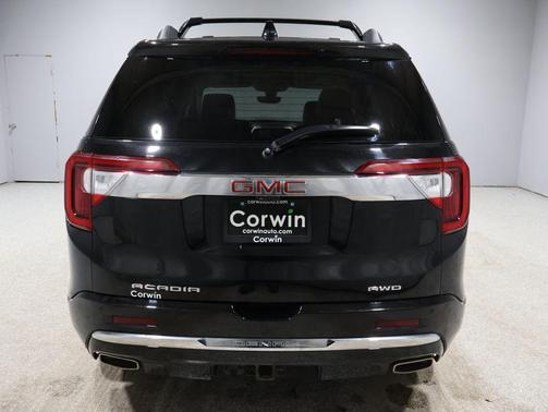 2022 GMC Acadia Denali