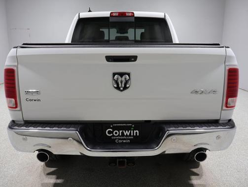 Bright White Clearcoat 2015 RAM 1500 Laramie