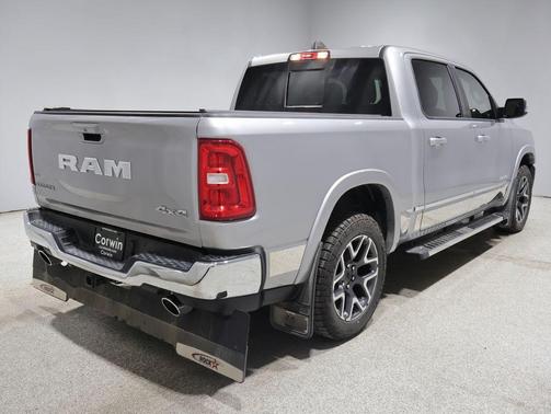 Billet Silver Metallic Clearcoat 2025 RAM 1500 Laramie