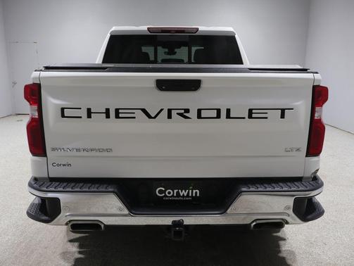 Iridescent Pearl Tricoat 2019 Chevrolet Silverado 1500 LTZ