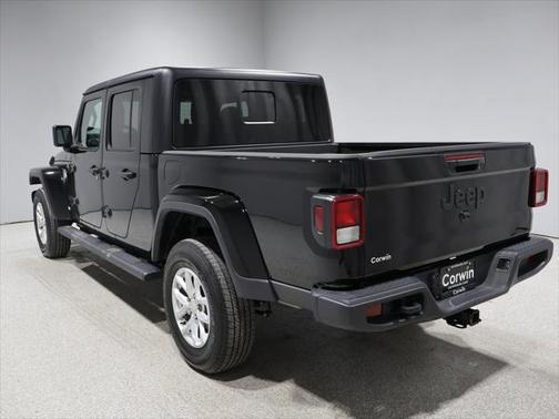 2023 Jeep Gladiator Sport S