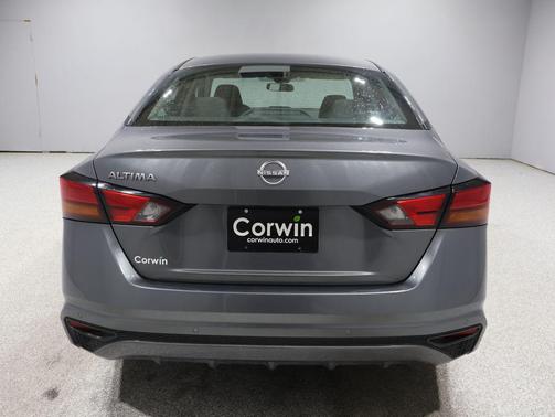 2024 Nissan Altima S FWD