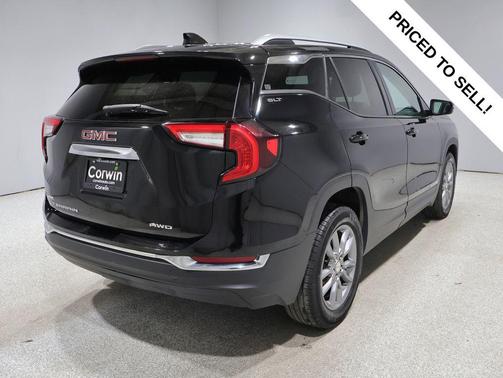 Ebony Twilight Metallic 2024 GMC Terrain SLT