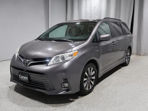 2018 Toyota Sienna XLE Premium