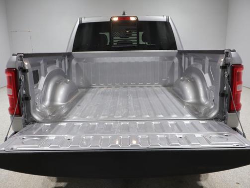 Billet Silver Metallic Clearcoat 2025 RAM 1500 Big Horn/Lone Star