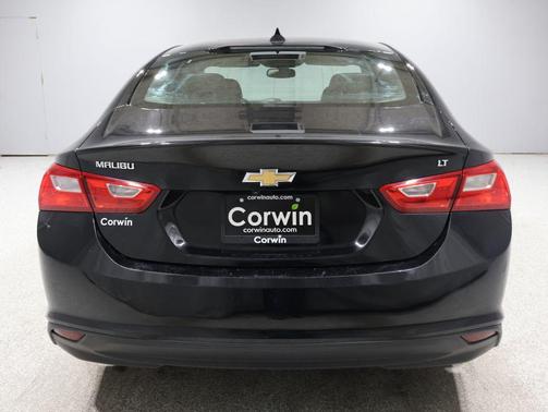 2017 Chevrolet Malibu 1LT