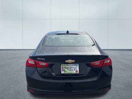 2017 Chevrolet Malibu 1LT