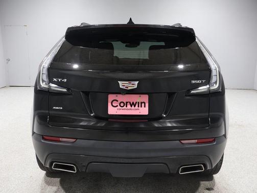 2023 Cadillac XT4 Sport