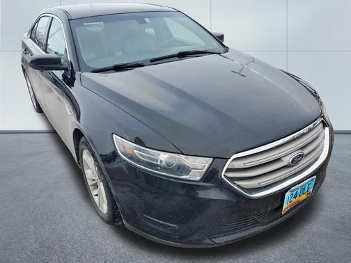 2017 Ford Taurus SEL