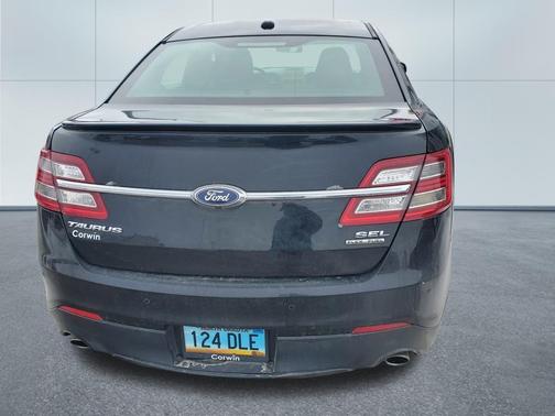 2017 Ford Taurus SEL