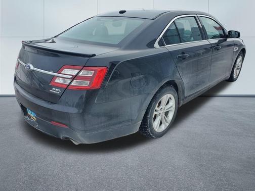 2017 Ford Taurus SEL