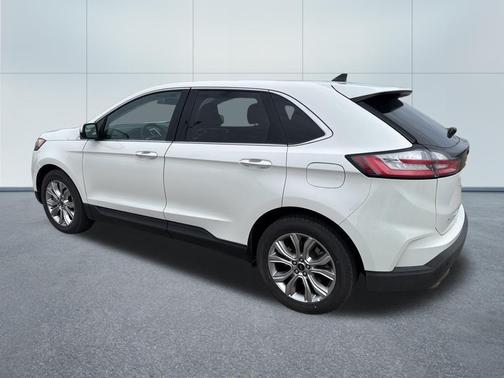 STAR WHITE 2024 Ford Edge Titanium