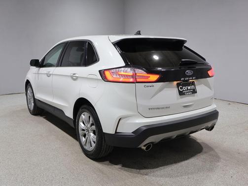 STAR WHITE 2024 Ford Edge Titanium