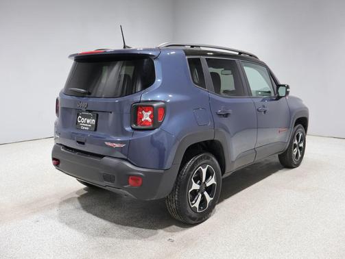 Slate Blue Pearlcoat 2022 Jeep Renegade Trailhawk