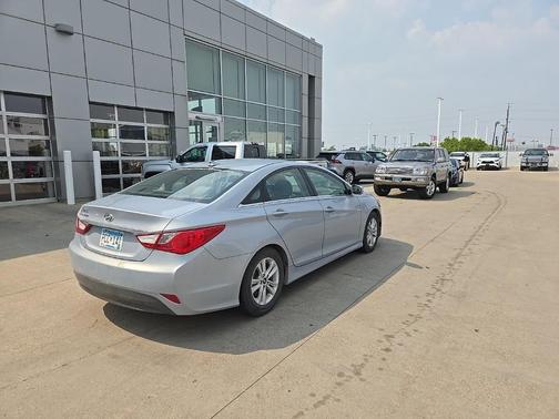 2014 Hyundai SONATA GLS