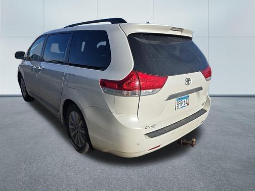 2012 Toyota Sienna XLE