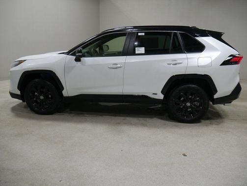 2024 Toyota RAV4 Hybrid SE