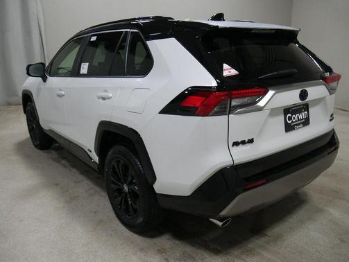 2024 Toyota RAV4 Hybrid SE