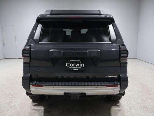 2025 Toyota 4Runner Hybrid Trailhunter