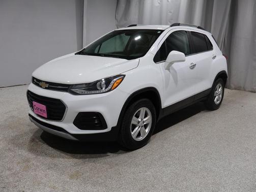 Summit White 2019 Chevrolet Trax LT