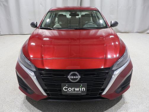 Scarlet Ember 2024 Nissan Altima 2.5 SV