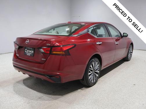 Scarlet Ember 2024 Nissan Altima 2.5 SV