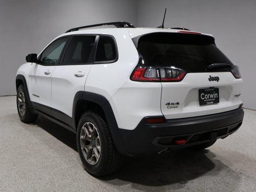 2022 Jeep Cherokee Trailhawk