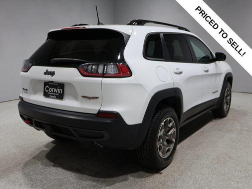2022 Jeep Cherokee Trailhawk