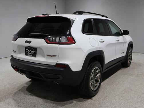 2022 Jeep Cherokee Trailhawk