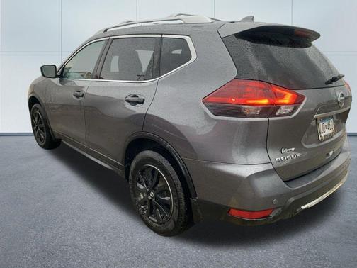 Gun Metallic 2020 Nissan Rogue SV