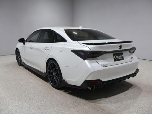 Wind Chill Pearl 2020 Toyota Avalon TRD