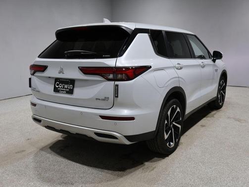 2024 Mitsubishi Outlander PHEV SE S-AWC