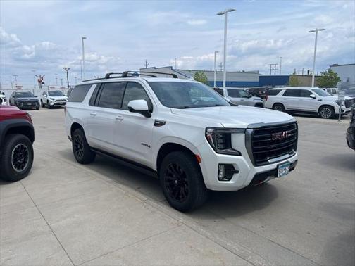2021 GMC Yukon XL 4WD AT4