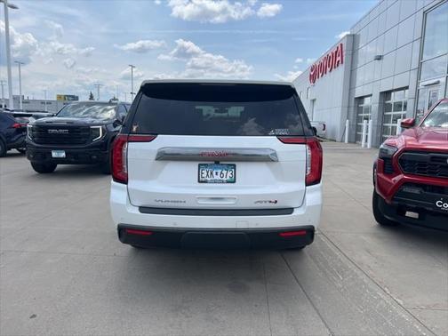 2021 GMC Yukon XL 4WD AT4