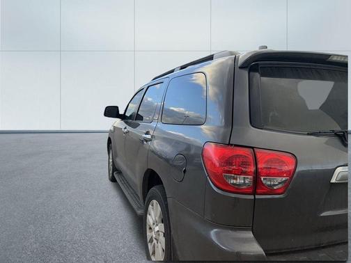 2014 Toyota Sequoia Platinum