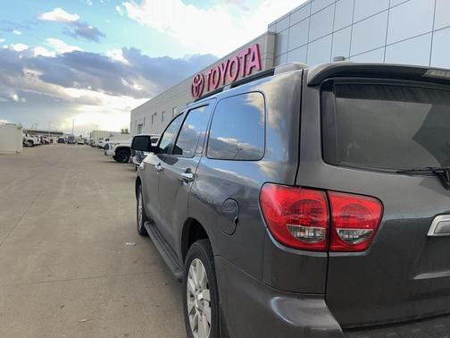 2014 Toyota Sequoia Platinum