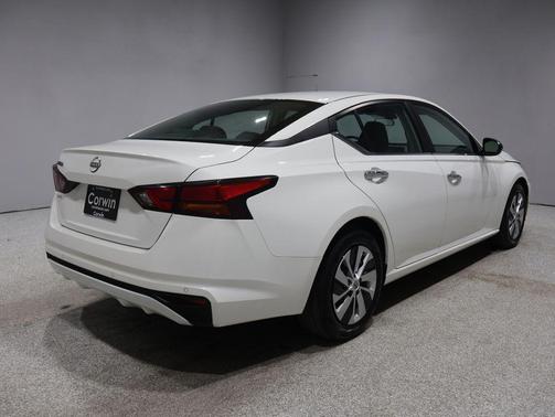 2024 Nissan Altima S FWD