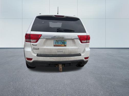 Bright White Clearcoat 2013 Jeep Grand Cherokee Laredo
